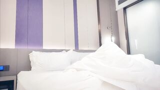 【赵总寻花】北京极品大妞说时间不够只能聊会天就走，结果半推半就还是给上了，把妹子逼都操疼了